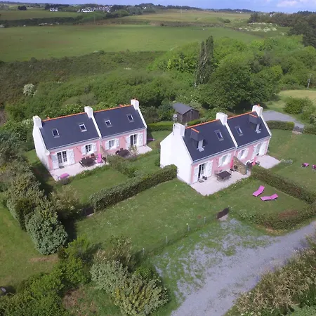 Ker-Rohen Suroit Vila Bangor Exterior foto